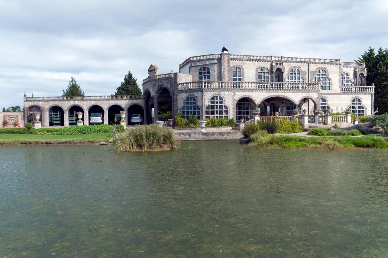 Hotel Bygracealone Manor Outeniekwa Exterior foto